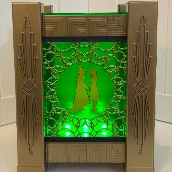 WICKED LIGHT UP Lantern Popcorn Bucket (Regal Exclusive) - NEW SEALED - Picture 4 of 8